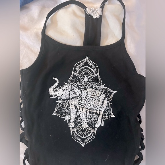 💫Y2K Women’s Black Tank-Top with Elephant Print / shines under black lights - Picture 2 of 6